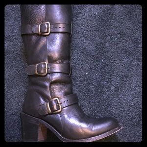 Steve Madden black leather goth buckle boot Sz 8.5